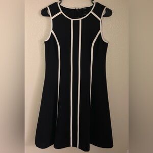 Ann Taylor Petite Black and White Sleeveless A-Line Dress Sz 4P